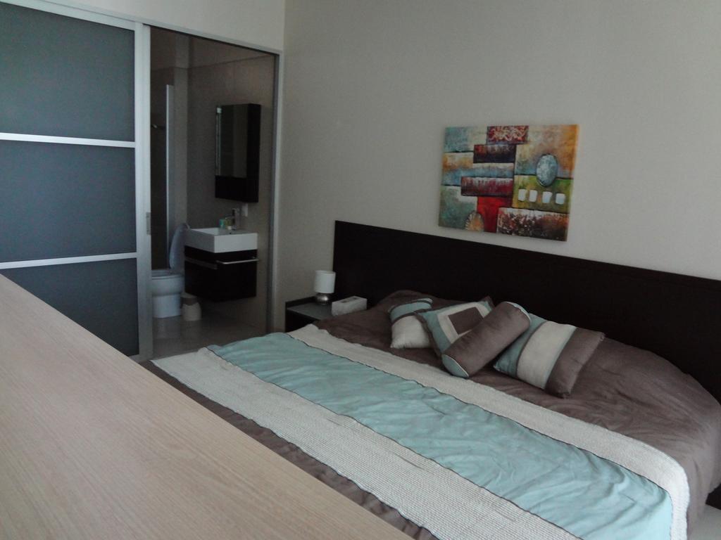 Triumph Tower Residence Куэрнавака Номер фото
